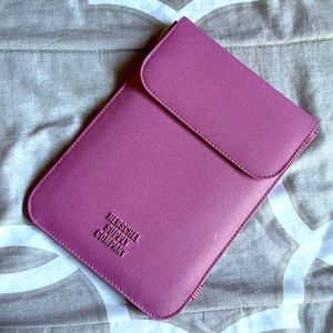 Herschel supply company mini iPad case